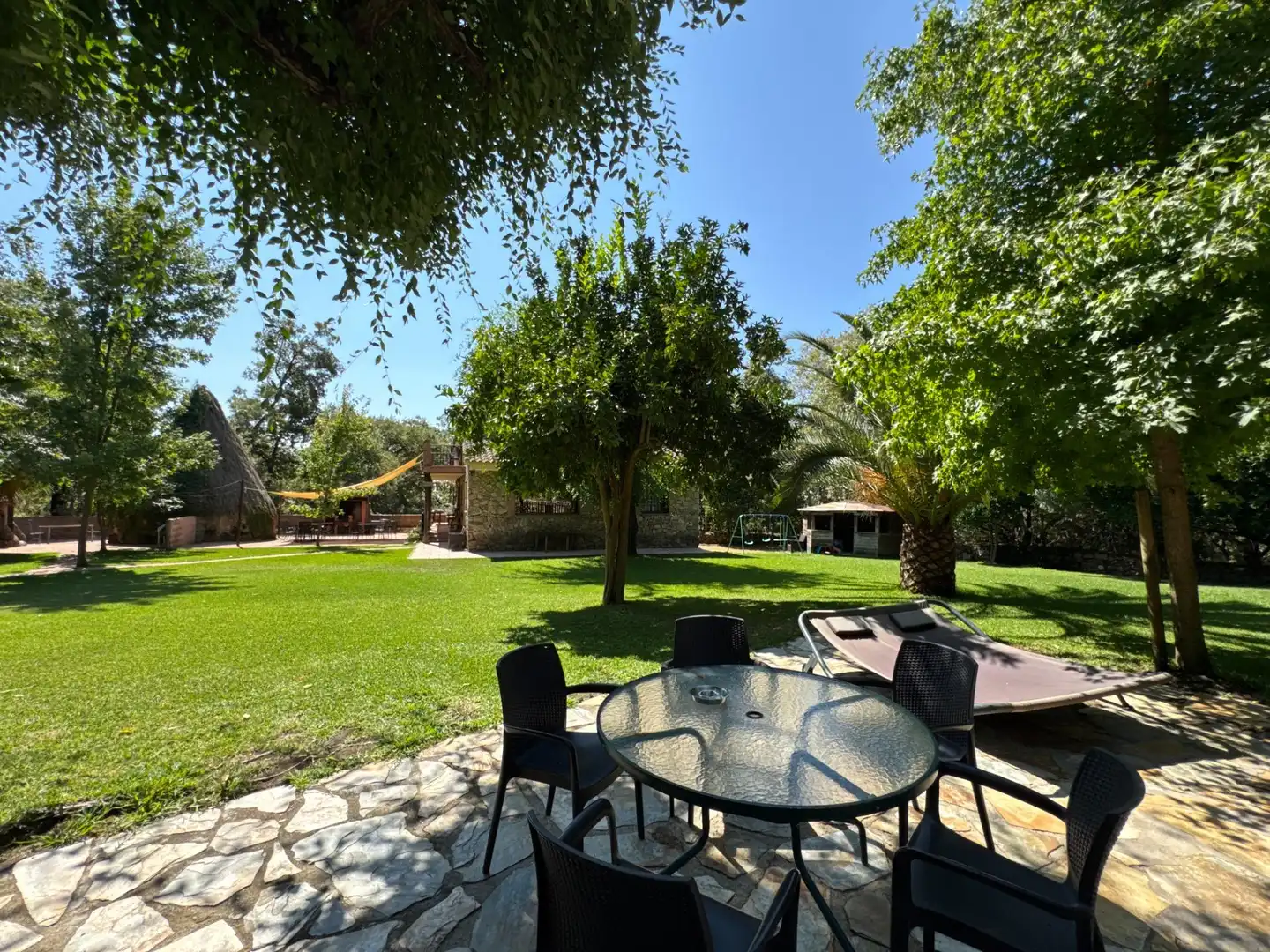 Jardí de Casa o xalet en venda en Candeleda amb Aire condicionat, Calefacció i Jardí privat