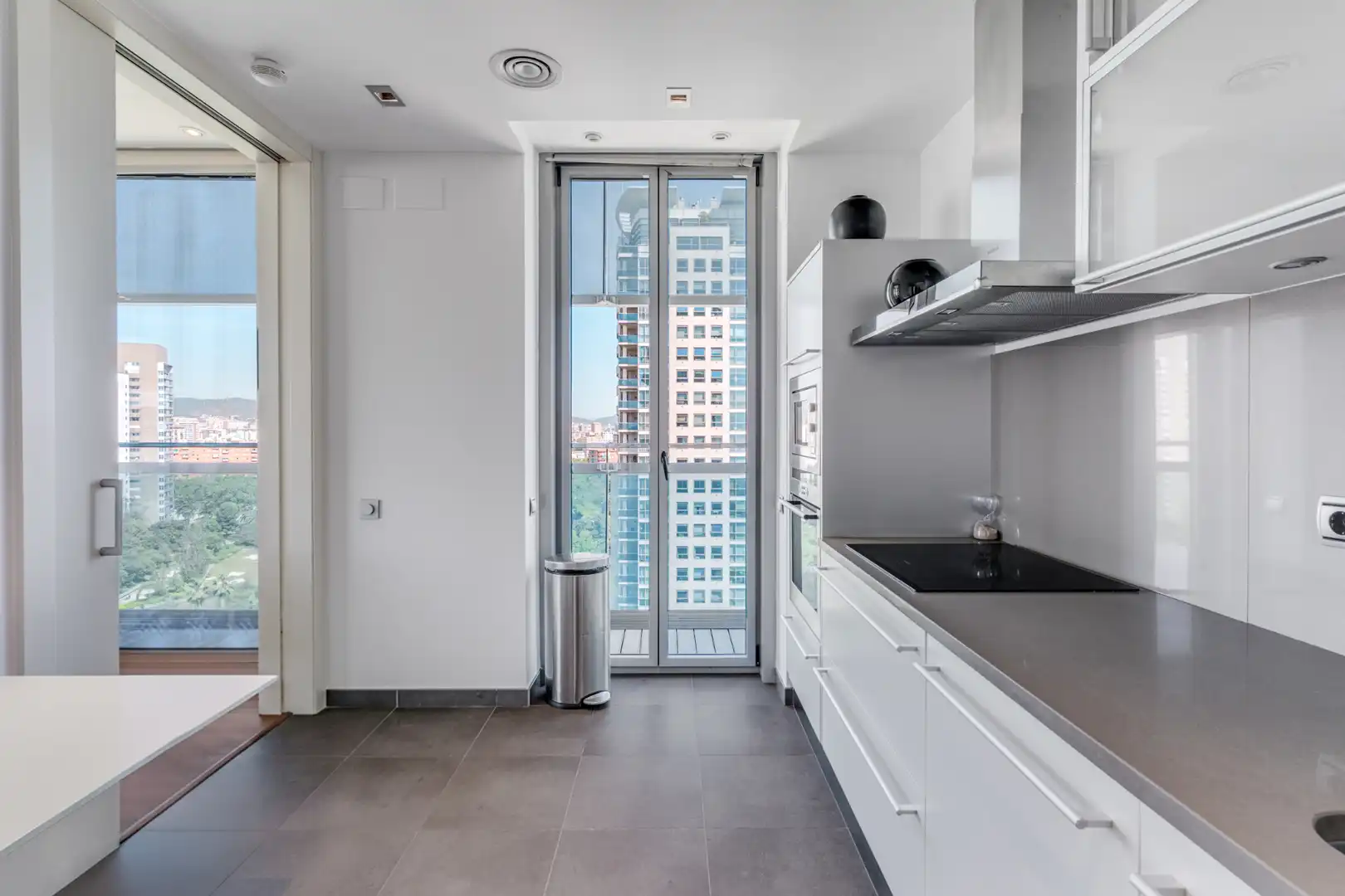 Kitchen of Flat for sale in Barcelona  with Air Conditioner, Heating and Parquet flooring