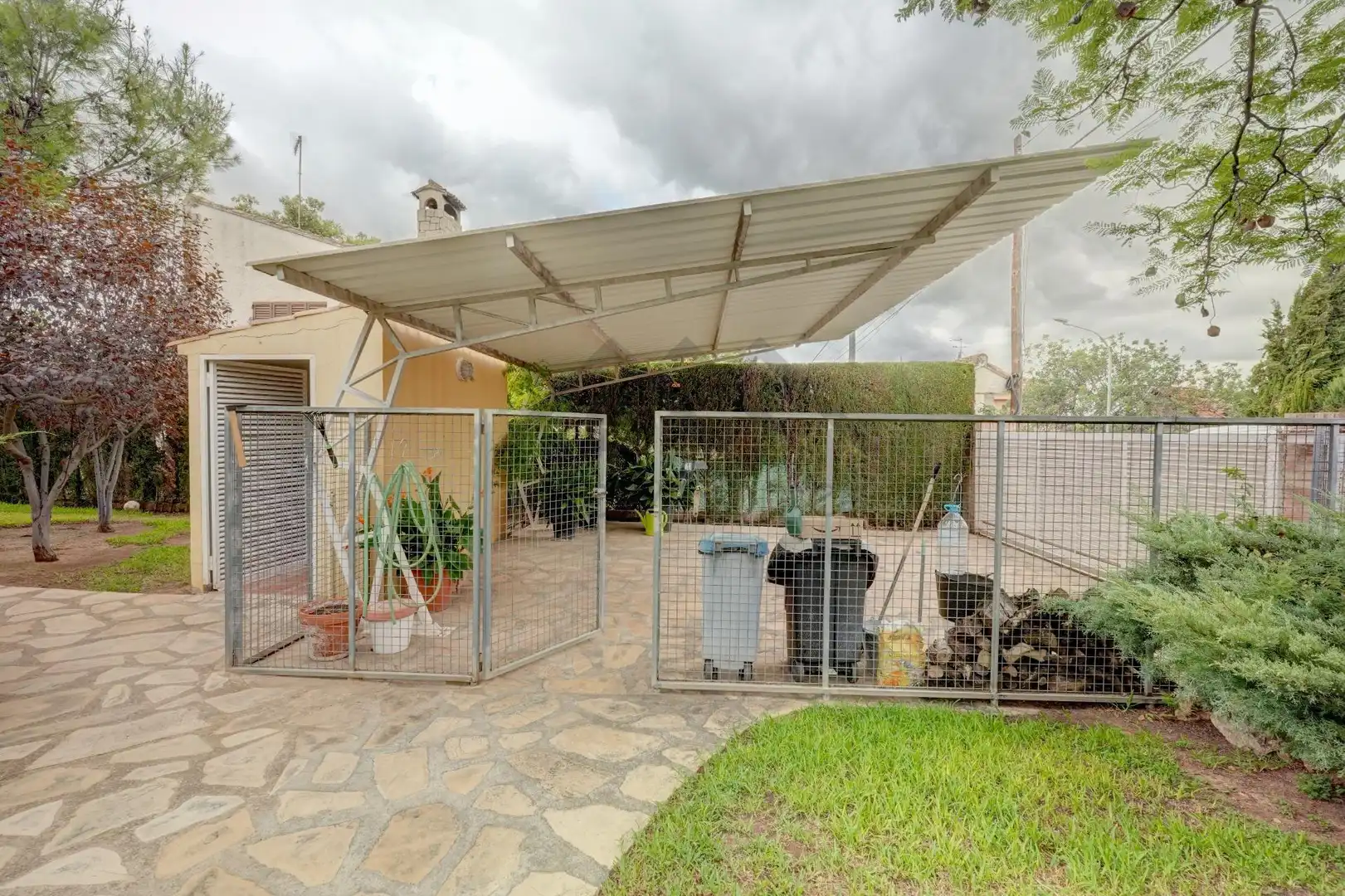 Garden of Houses for sale in La Pobla de Vallbona  with Heating, Private garden and Terrace