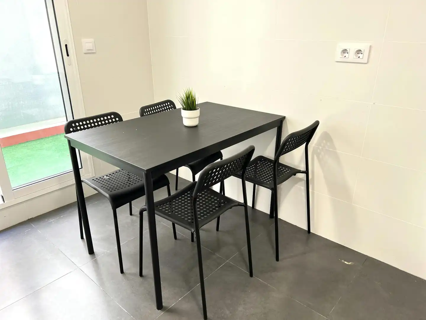 Comedor de Piso de alquiler en Valencia con Amueblado, Lavadora y TV