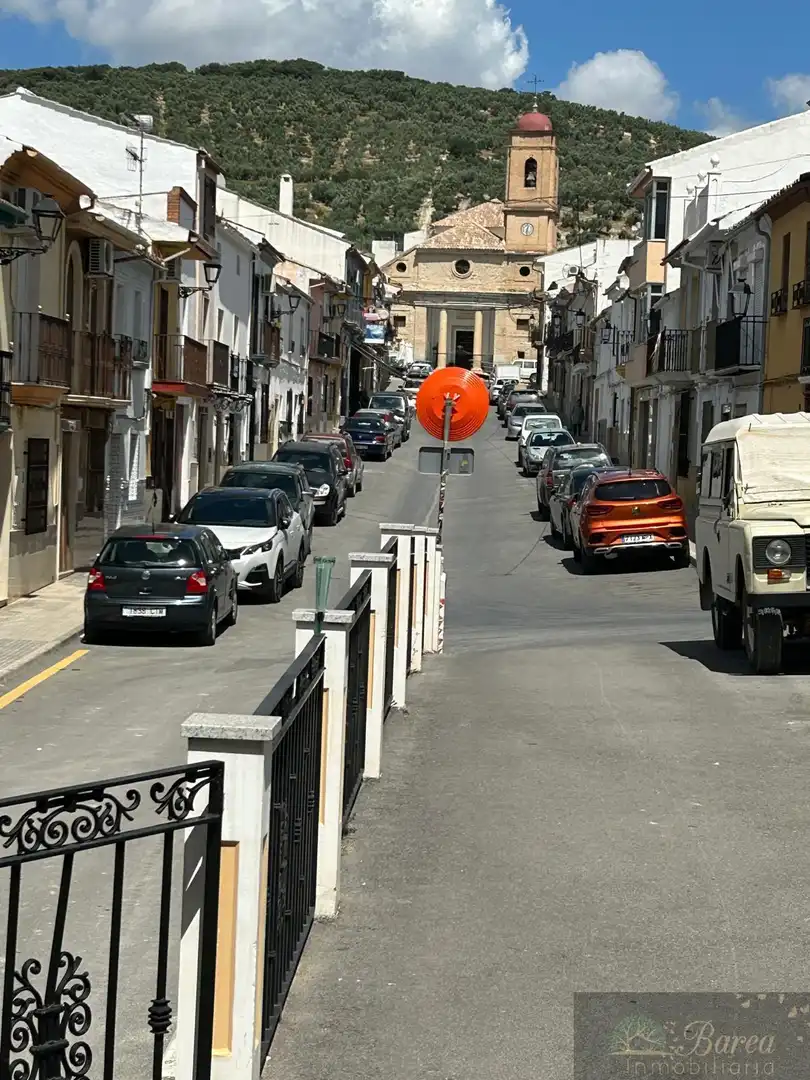 Casa con terraza en venta en Rute, imagen 3