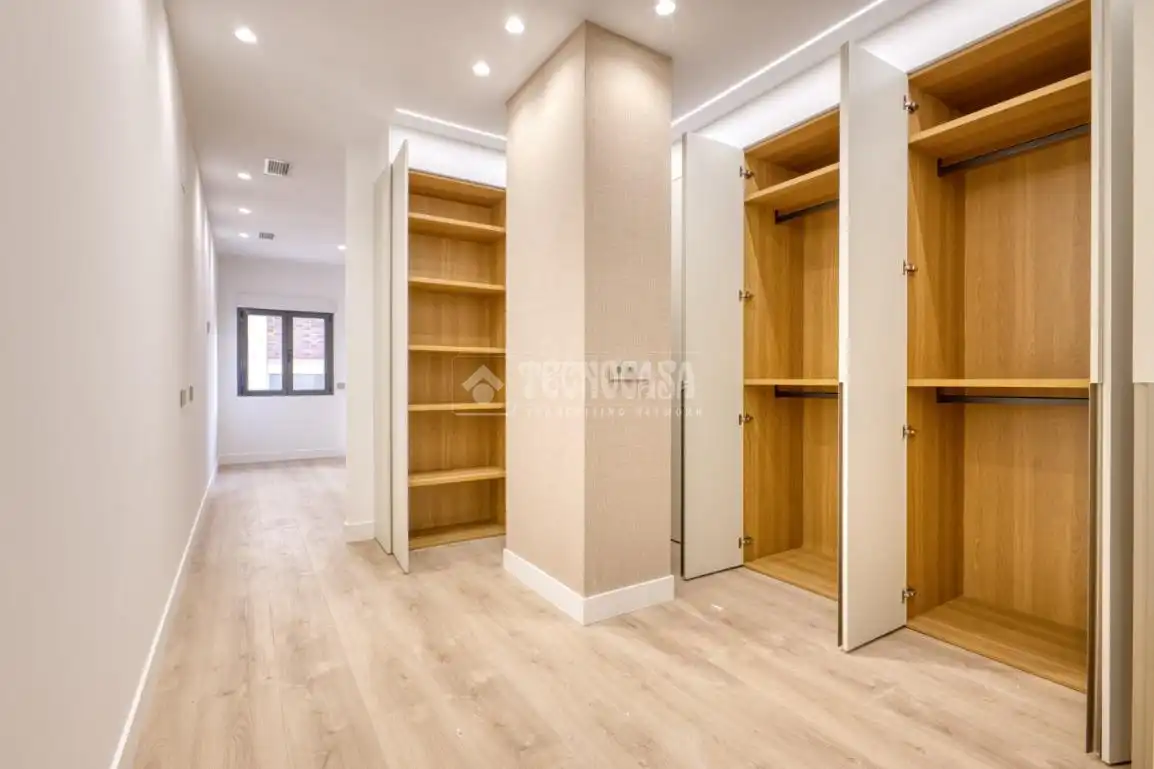 Habitación de Piso en venta en Salamanca con Aire acondicionado, Calefacción y Jardín privado