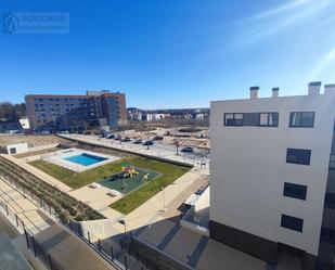 Piscina de Pis de lloguer en Valladolid Capital amb Calefacció, Terrassa i Traster