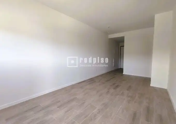 Bedroom of Flat for rent in Guadalajara  with Air Conditioner, Heating and Parquet flooring