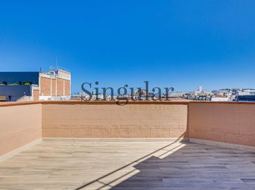 Penthouse mit Garten zum Verkauf in Eixample