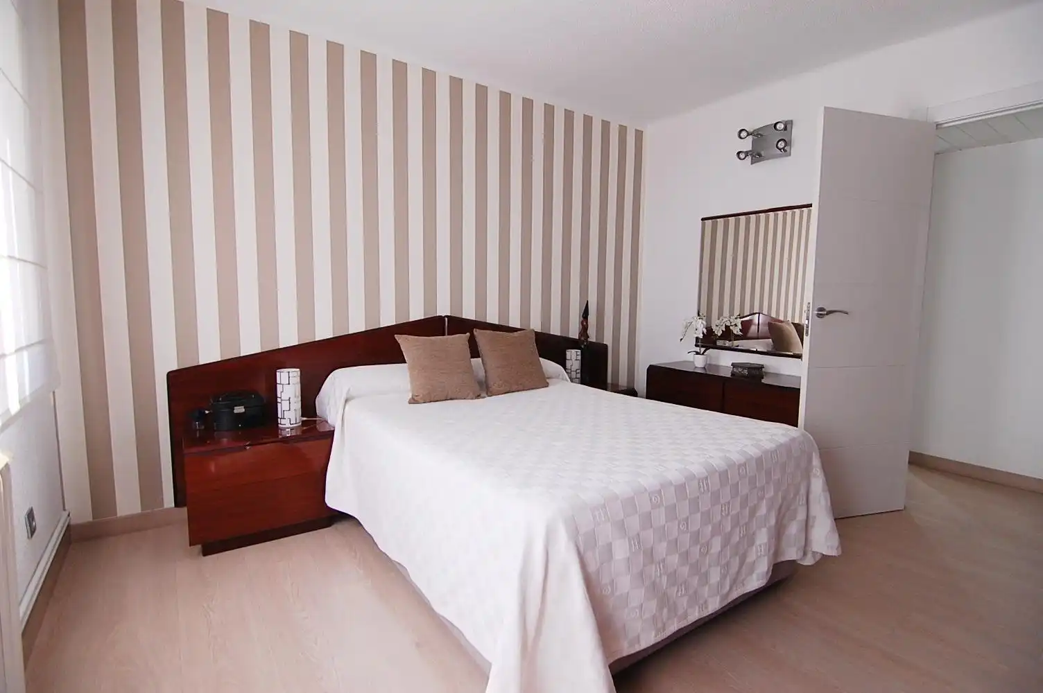 Habitación de Piso en venta en Badalona con Aire acondicionado, Calefacción y Balcón