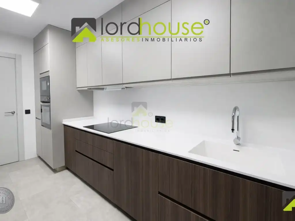 Piso con ascensor en venta en Calle Jose Mouliaa, imagen 7