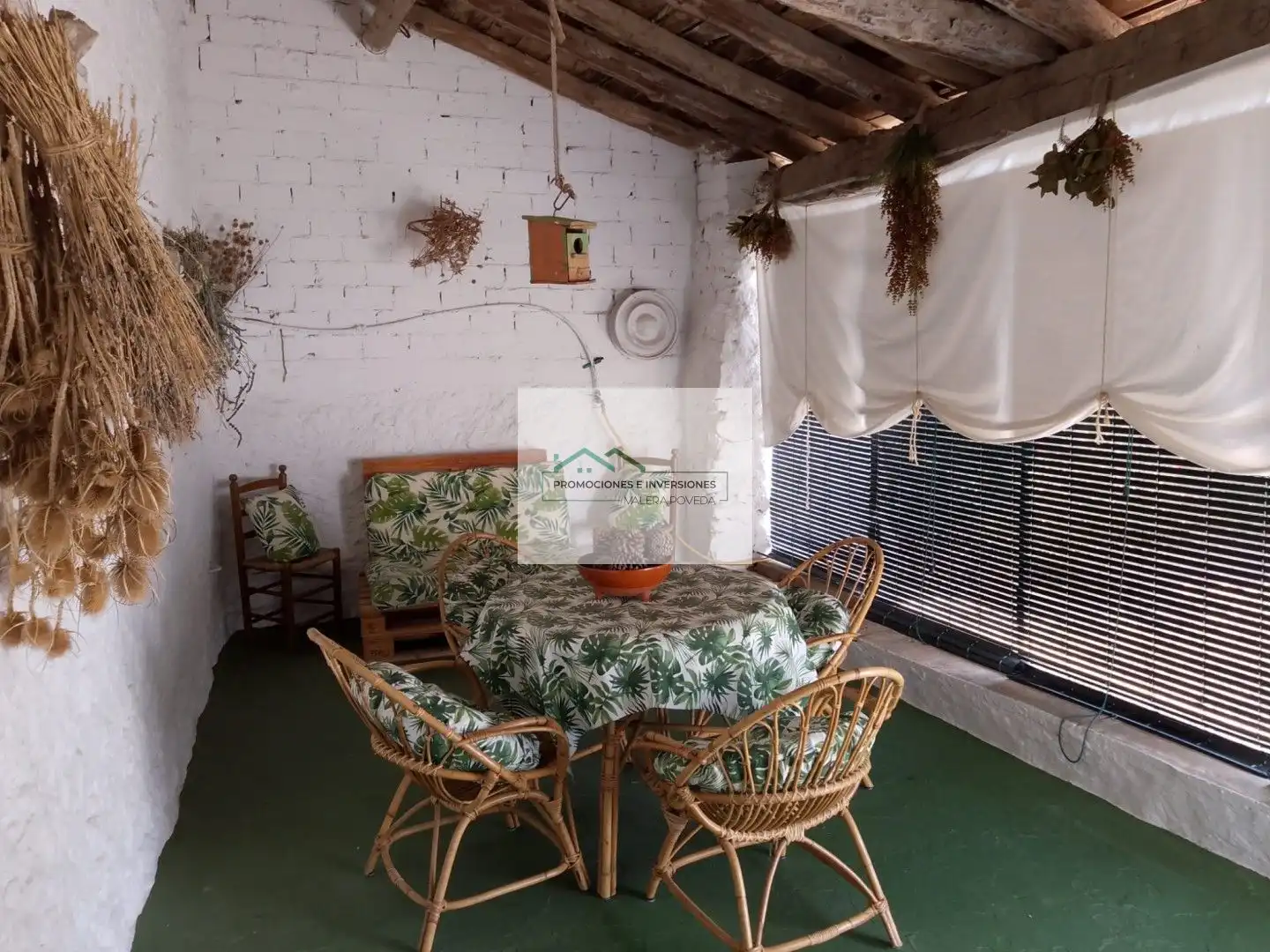 Terrassa de Casa o xalet en venda en Solera de Gabaldón amb Jardí privat i Moblat