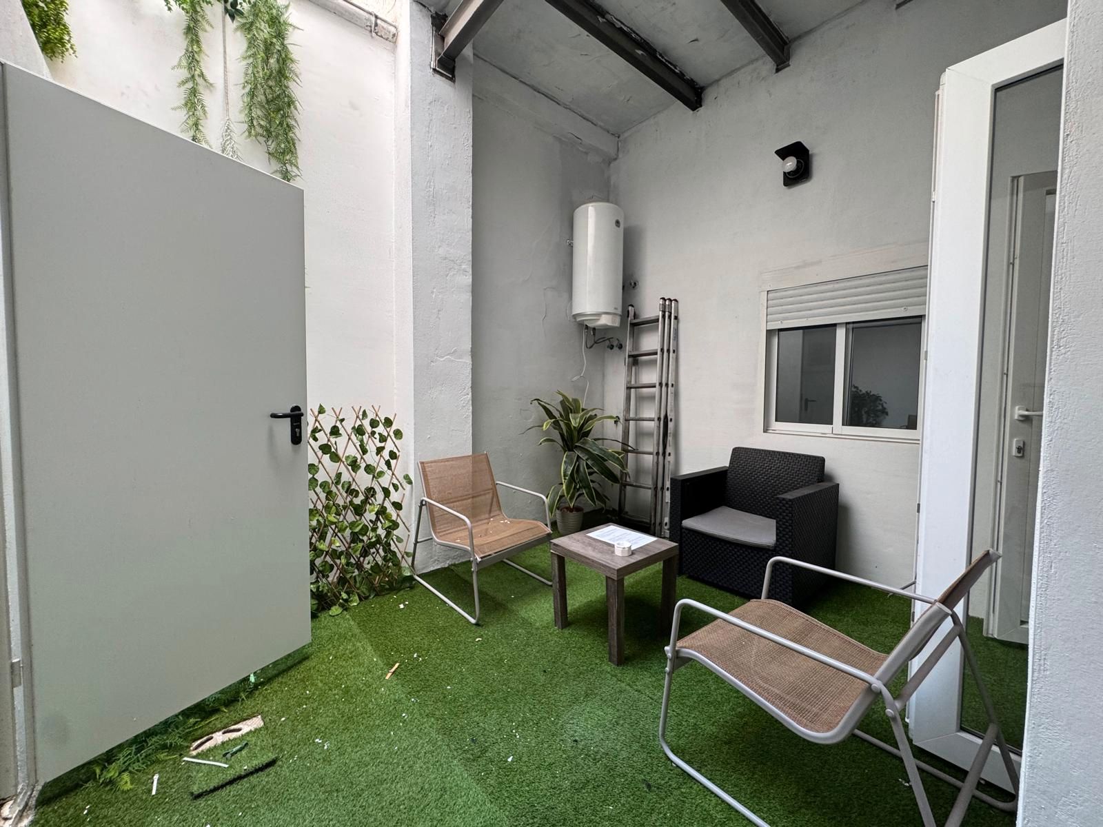 Terraza de Planta baja en venta en  Valencia Capital con Terraza, Trastero y Amueblado