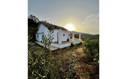 Vista exterior de Casa o xalet en venda en Vélez-Málaga amb Terrassa