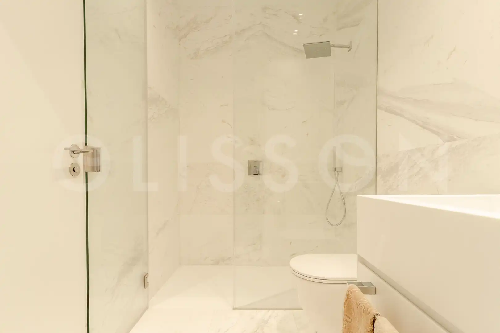 Baño de Piso en venta en Madrid con Aire acondicionado, Amueblado y Domótica