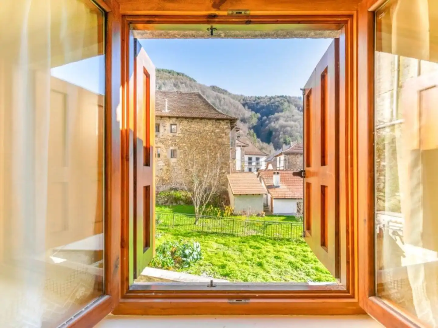 Exterior view of Country homes for sale in Uztárroz / Uztarroze