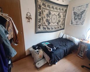 Dormitori de Pis de lloguer en Salamanca Capital amb Calefacció, Parquet i Moblat
