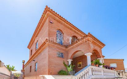 Exterior view of House or chalet for sale in Barberà del Vallès  with Air Conditioner, Heating and Private garden