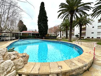 Piscina de Planta baixa en venda en Salou amb Jardí privat, Terrassa i Piscina comunitària