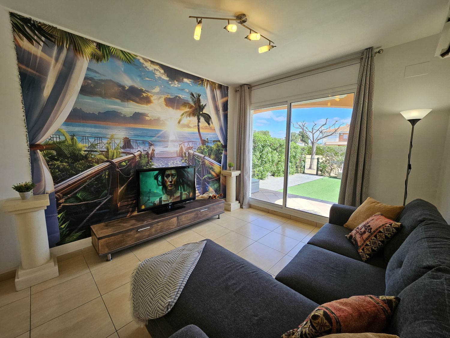 Sala d'estar de Apartament de lloguer en Mont-roig del Camp amb Aire condicionat, Calefacció i Terrassa