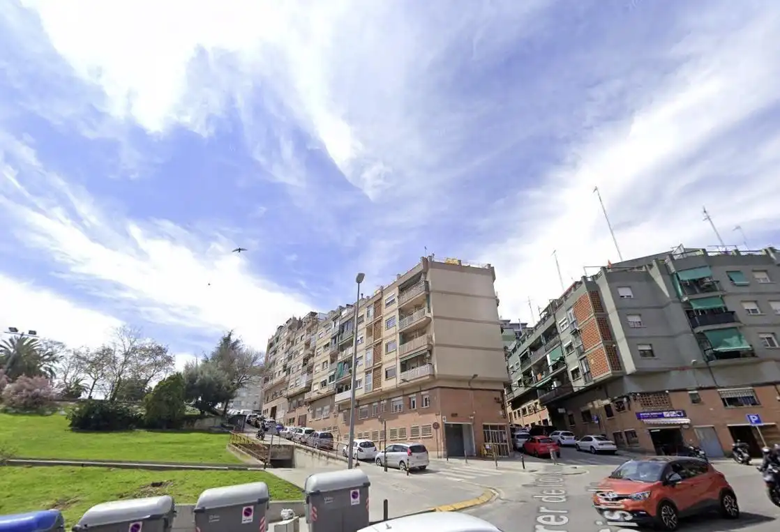 Pis amb terrassa en venda a OLIVERA DE SISTRELLS