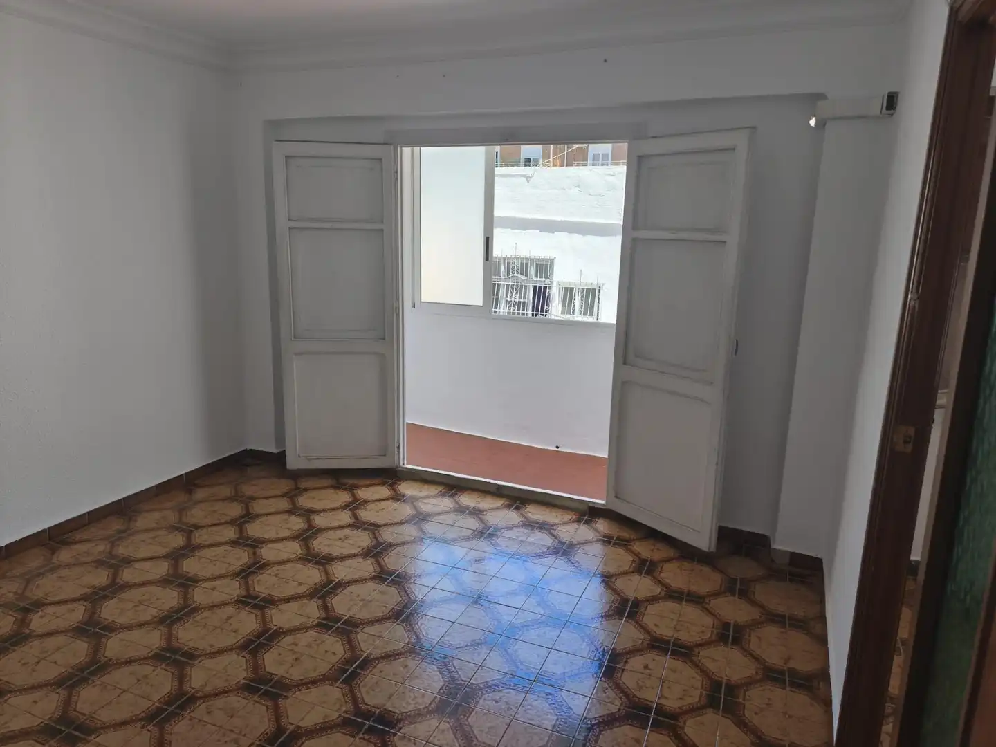 Flat for sale in Valencia  with Balcony