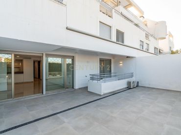 Piano terra con piscina in vendita a CL VALLE SOMIEDO-LAG MARTEL 1 VITANIA RESORT IMIJAS (MÁLAGA) 6