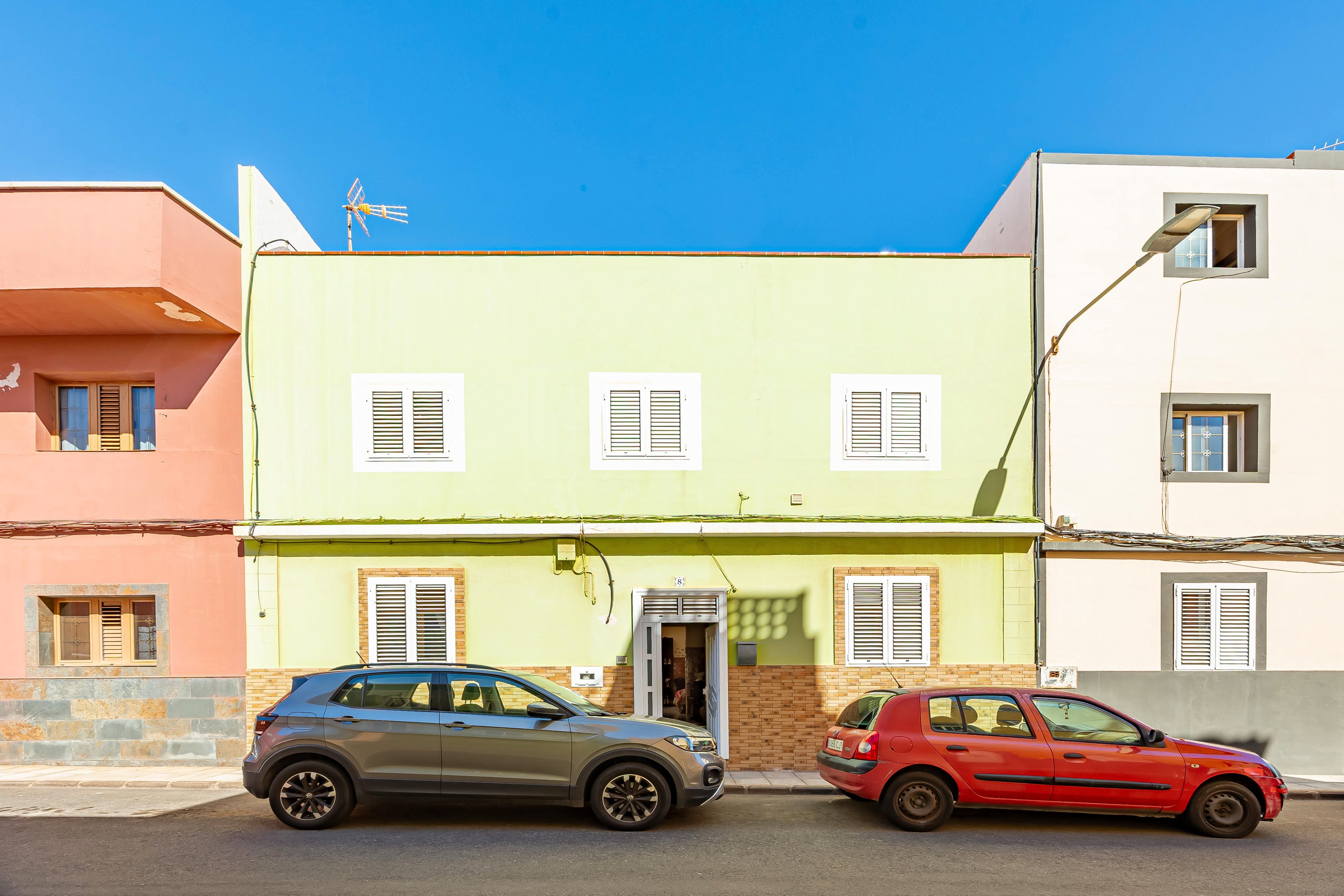 Vista exterior de Casa o xalet en venda en Santa María de Guía de Gran Canaria amb Terrassa