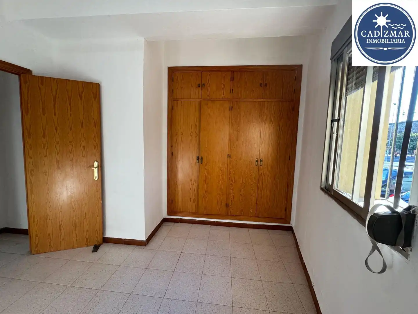 Bedroom of Ground floor for sale in Cádiz  with Storage room, Balcony and Alarm