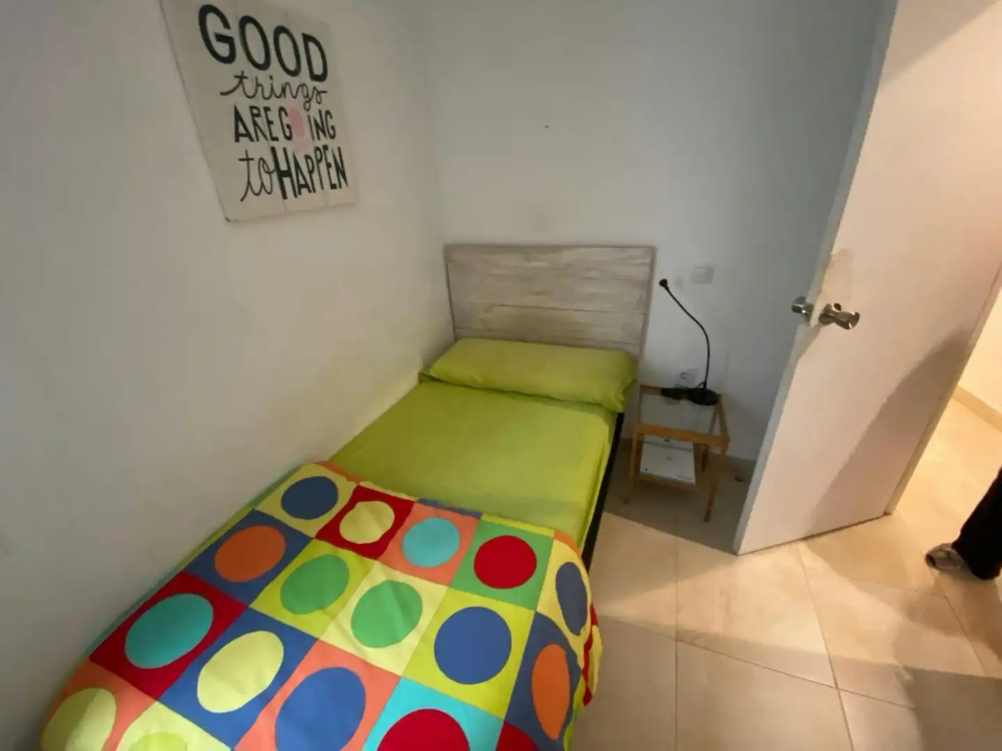 Schlafzimmer von Wohnung zur untervermieten in Sevilla mit Klimaanlage, Möbliert und Waschmaschine
