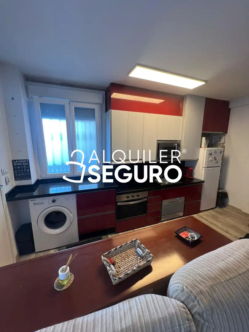 Cocina de Piso de alquiler en Madrid con Calefacción y Amueblado