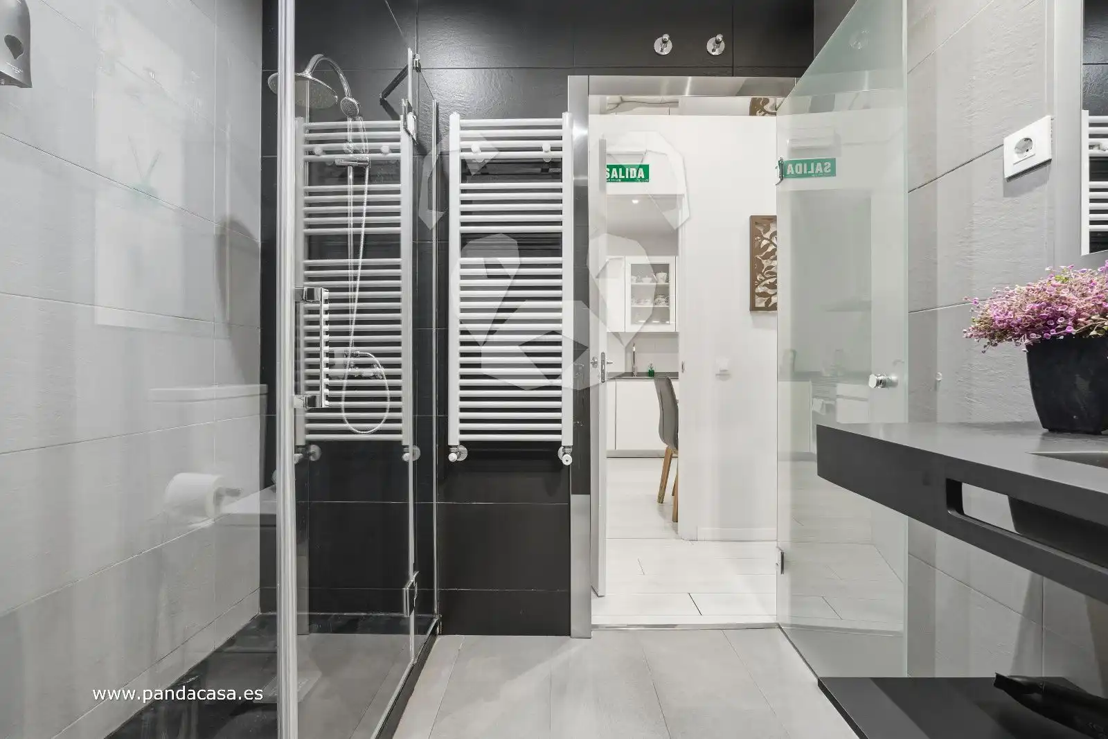 Badezimmer von Wohnung zum Verkauf in Madrid mit Klimaanlage, Heizung und Parkett