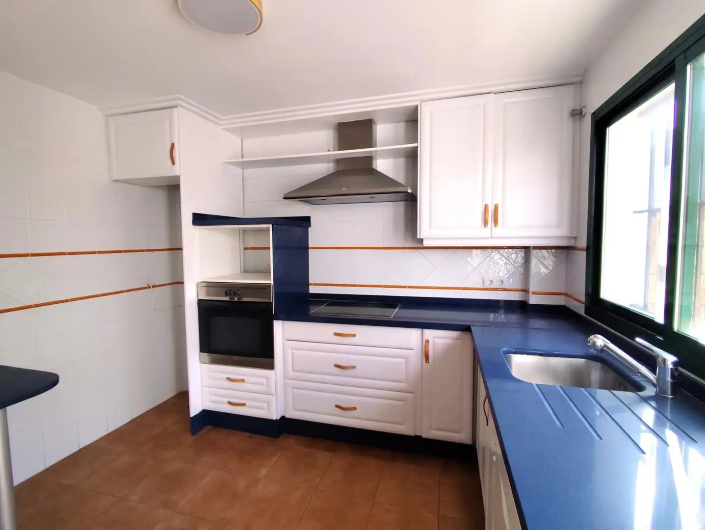 Cocina de Casa adosada en venta en El Portil con Amueblado