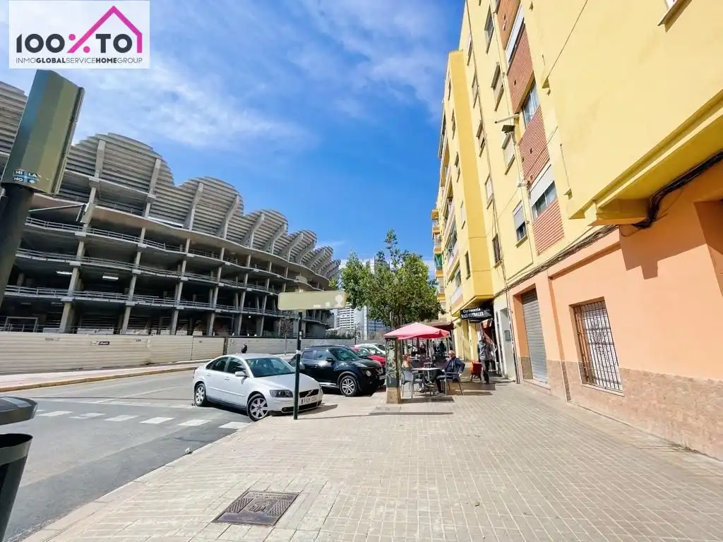 Vista exterior de Pis en venda en Valencia