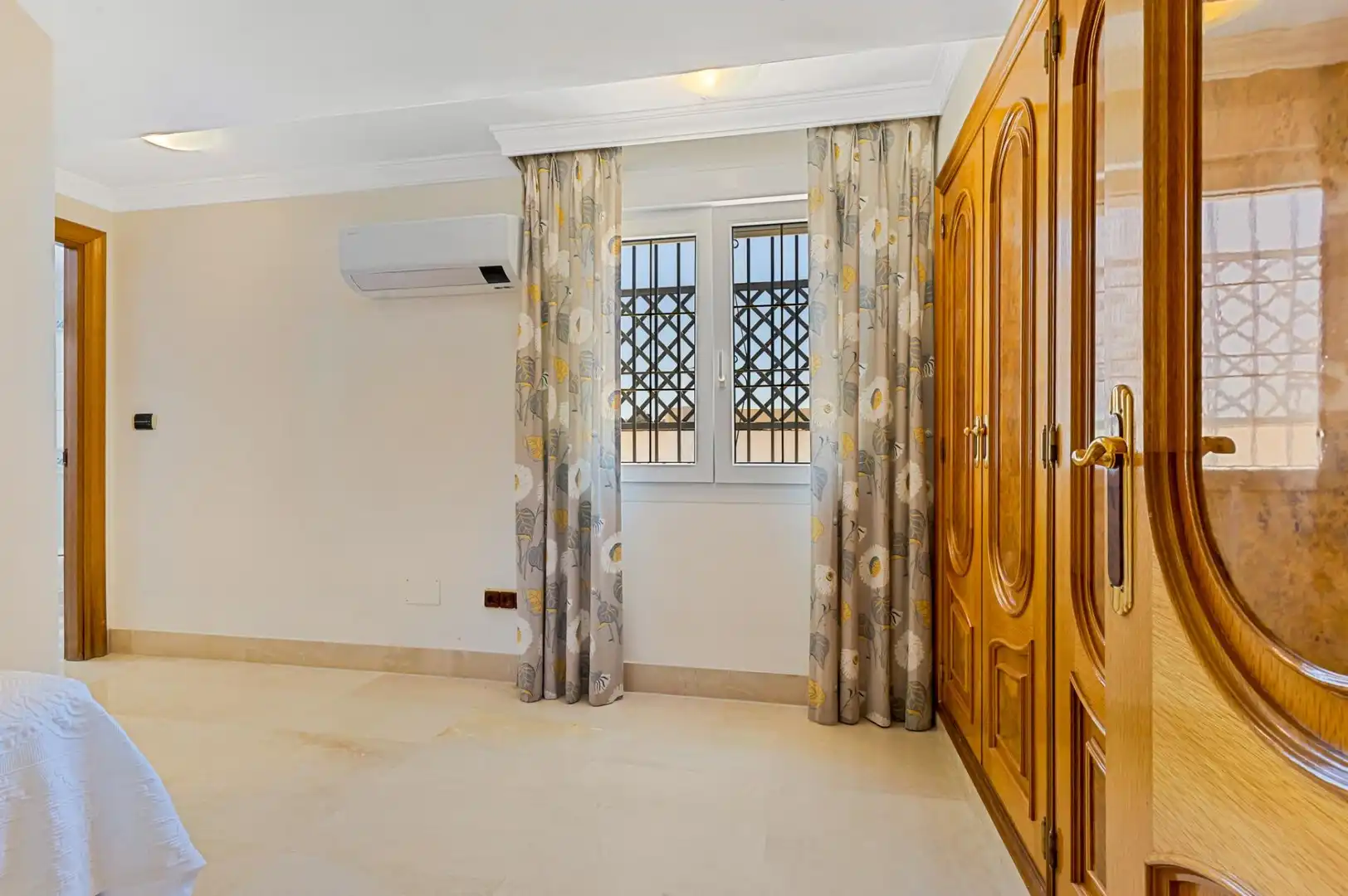 Bedroom of Attic for sale in Marbella  with Terrace