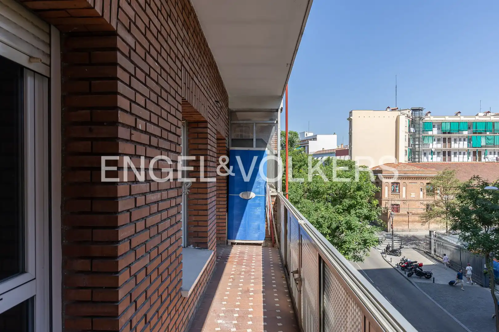 Balcony of Flat for rent in Madrid  with Air Conditioner, Heating and Parquet flooring