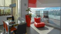 Sala d'estar de Casa adosada en venda en Cullera amb Aire condicionat, Terrassa i Balcó