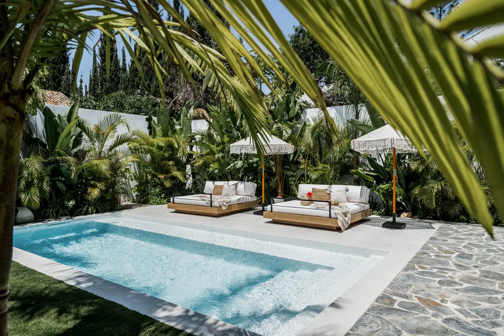 House with pool for sale in Marbella Centro