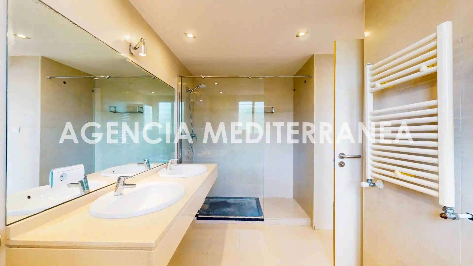 Casa adosada en venta en Calle PUIGCAMPANA, Casas Verdes