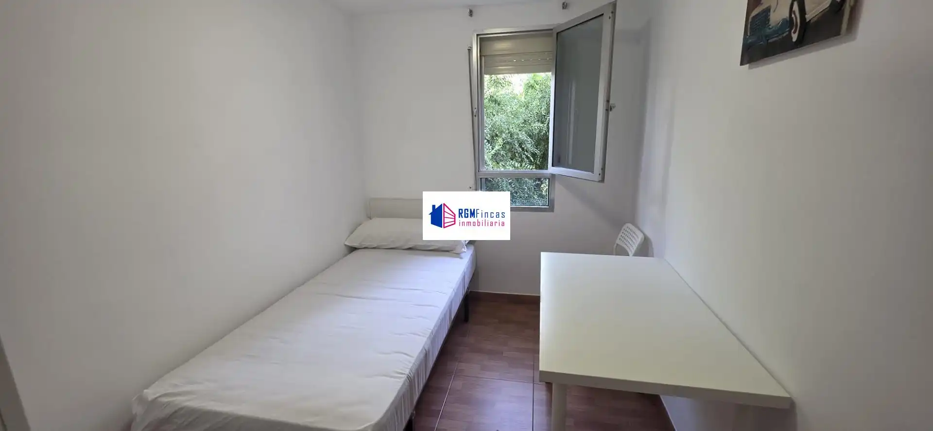 Habitación de Piso de alquiler en Sevilla con Aire acondicionado y Amueblado