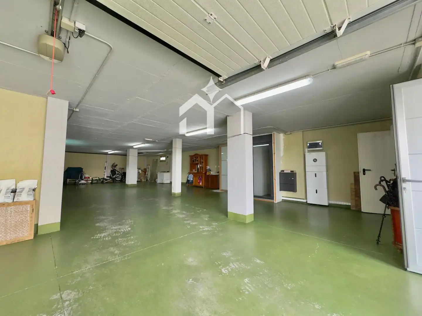 Aparcament de Casa o xalet en venda en Cangas  amb Calefacció, Parquet i Terrassa