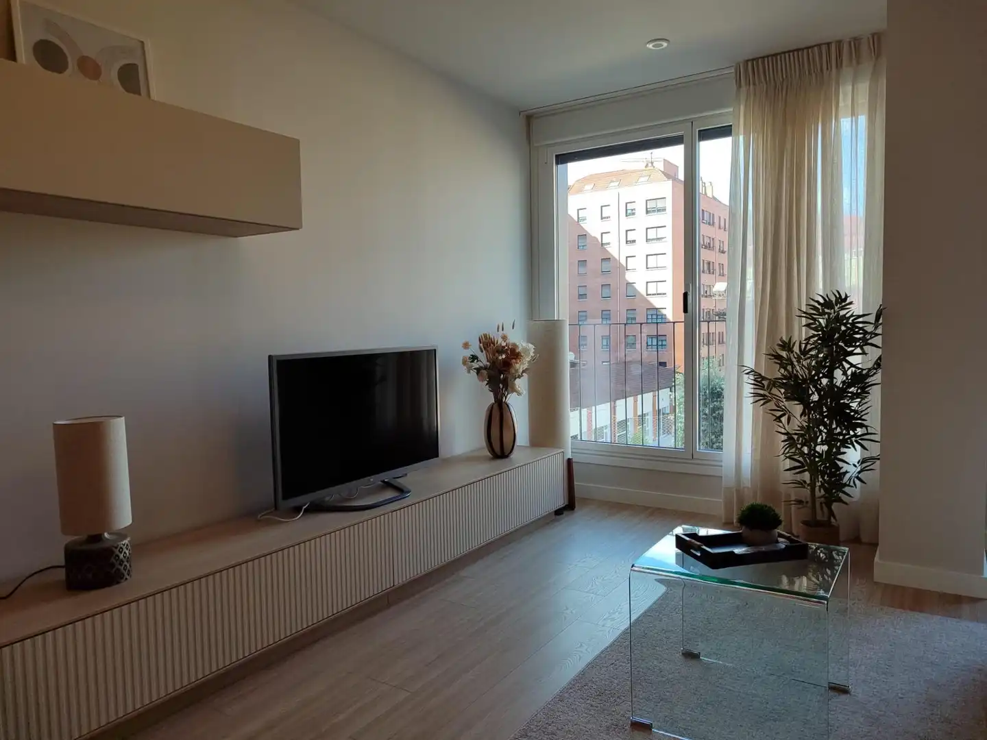 Wohnung zur Miete in Calle Calle General Elorza, Salesas - Foncalada - Campoamor