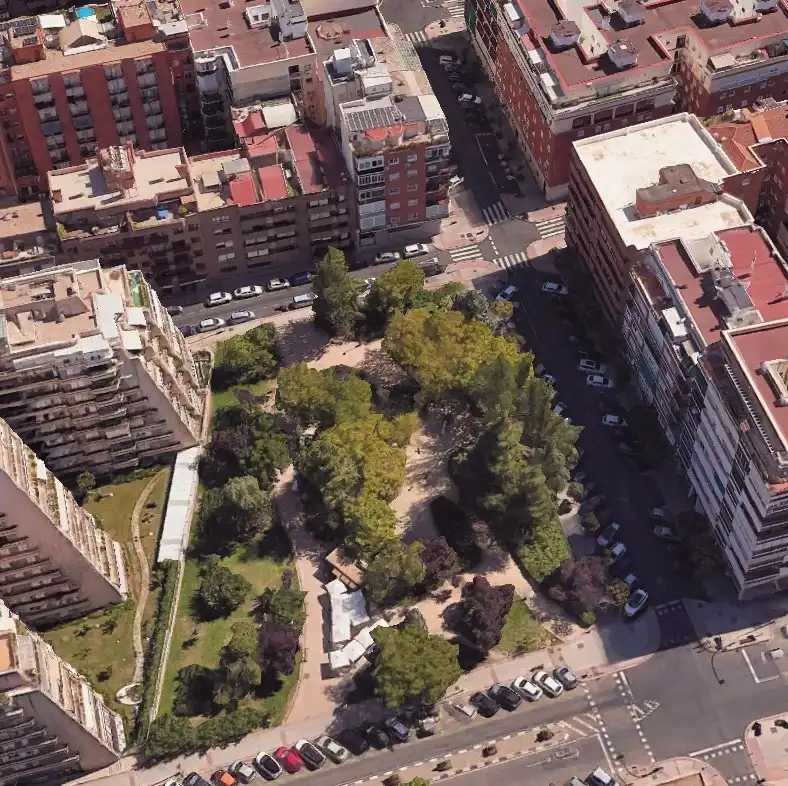 Vista exterior de Piso en venta en Madrid con Calefacción, Parquet y Balcón