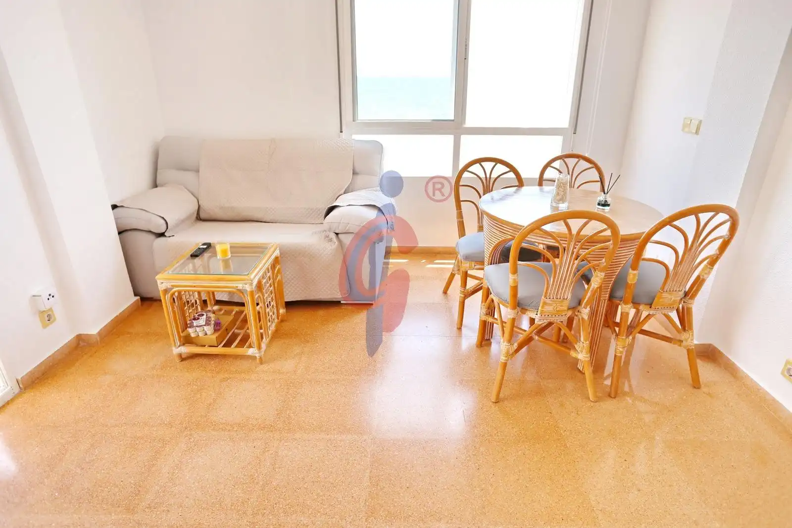Wohnzimmer von Wohnungen zur Miete in Guardamar del Segura mit Klimaanlage, Heizung und Terrasse