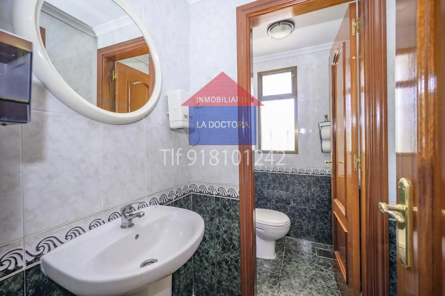 Baño de Casa o chalet en venta en Escalona con Calefacción, Terraza y Piscina