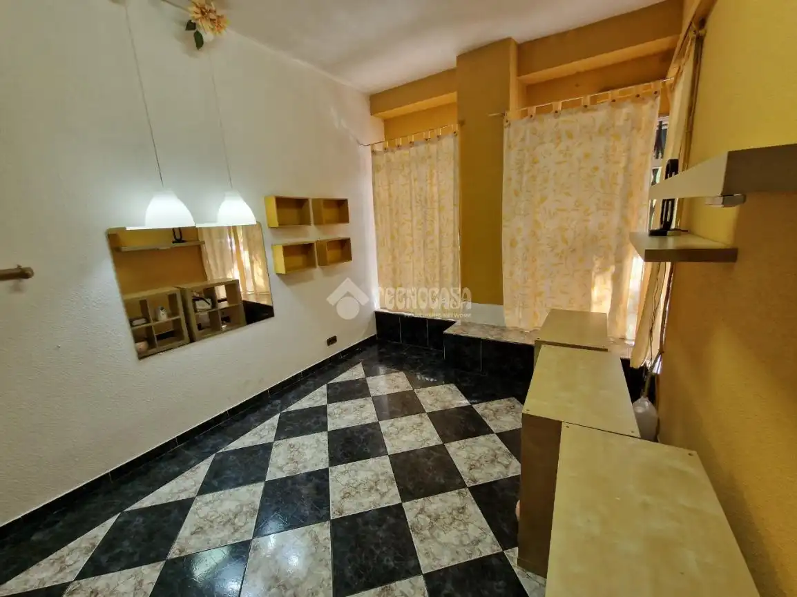 Habitación de Local de alquiler en Alcorcón con Aire acondicionado y Amueblado