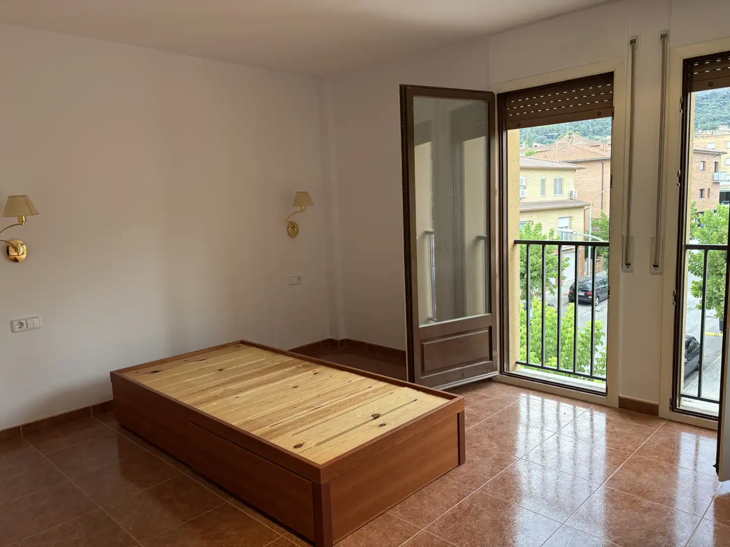 Schlafzimmer von Dachboden zum Verkauf in Centelles mit Klimaanlage, Heizung und Terrasse