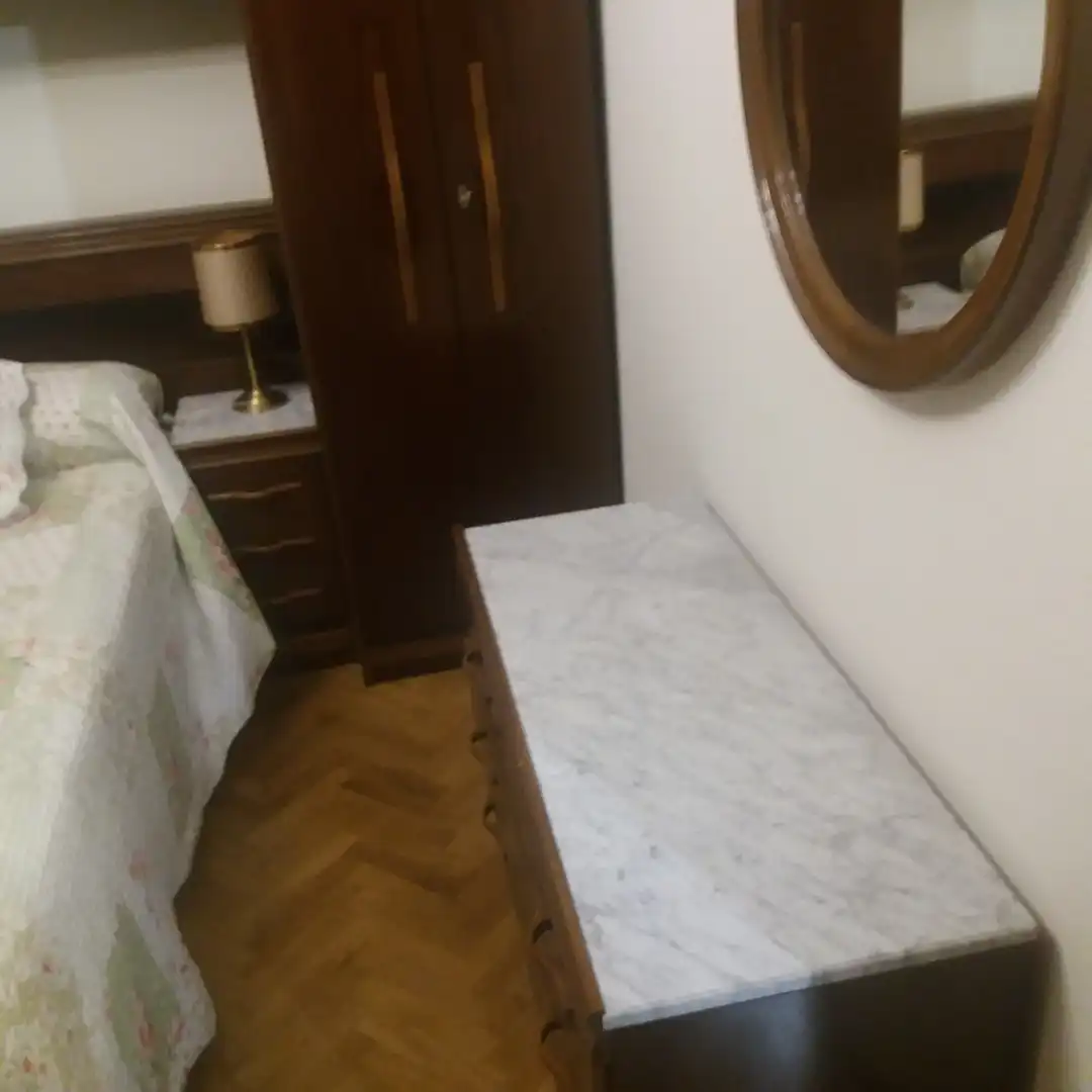 Dormitori de Pis en venda en Gijón  amb Calefacció, Parquet i Traster