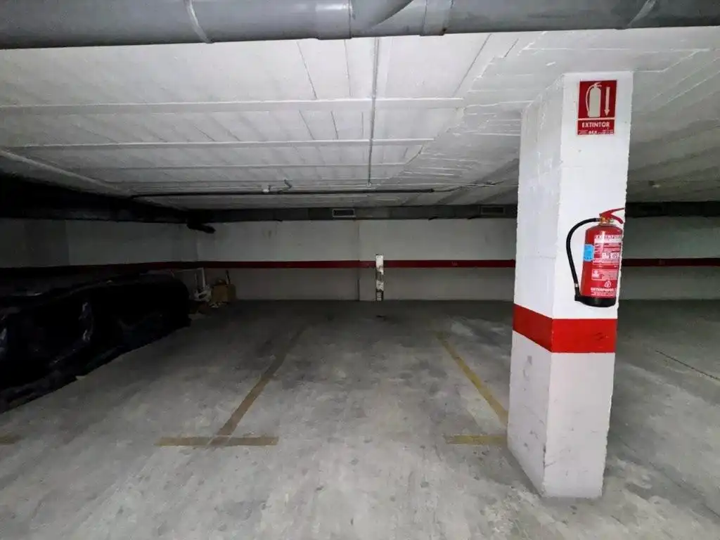 Aparcament de Apartament en venda en Guardamar del Segura amb Aire condicionat, Moblat i Balcó