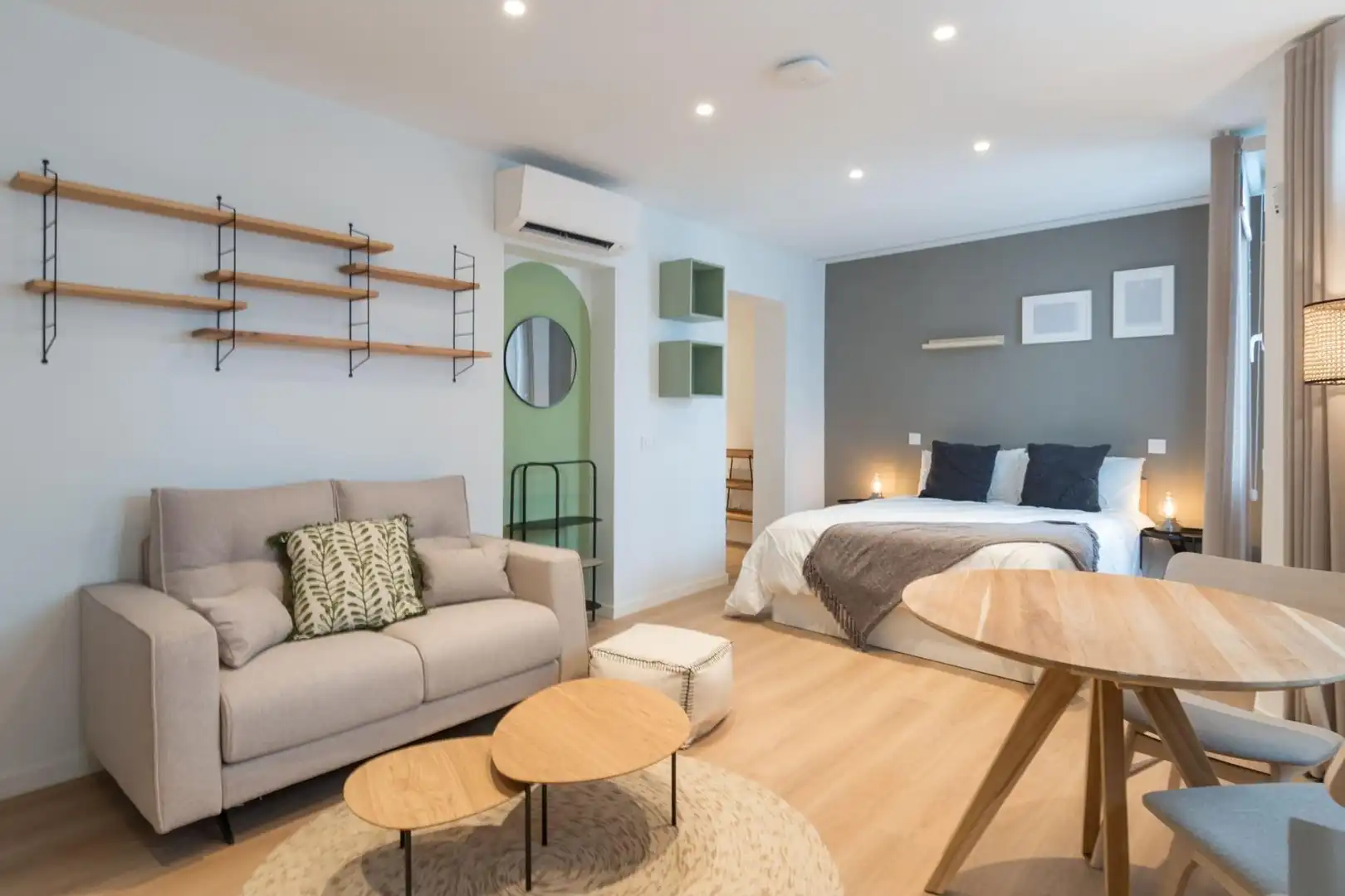 Habitación de Estudio de alquiler en Madrid con Aire acondicionado, Calefacción y Terraza