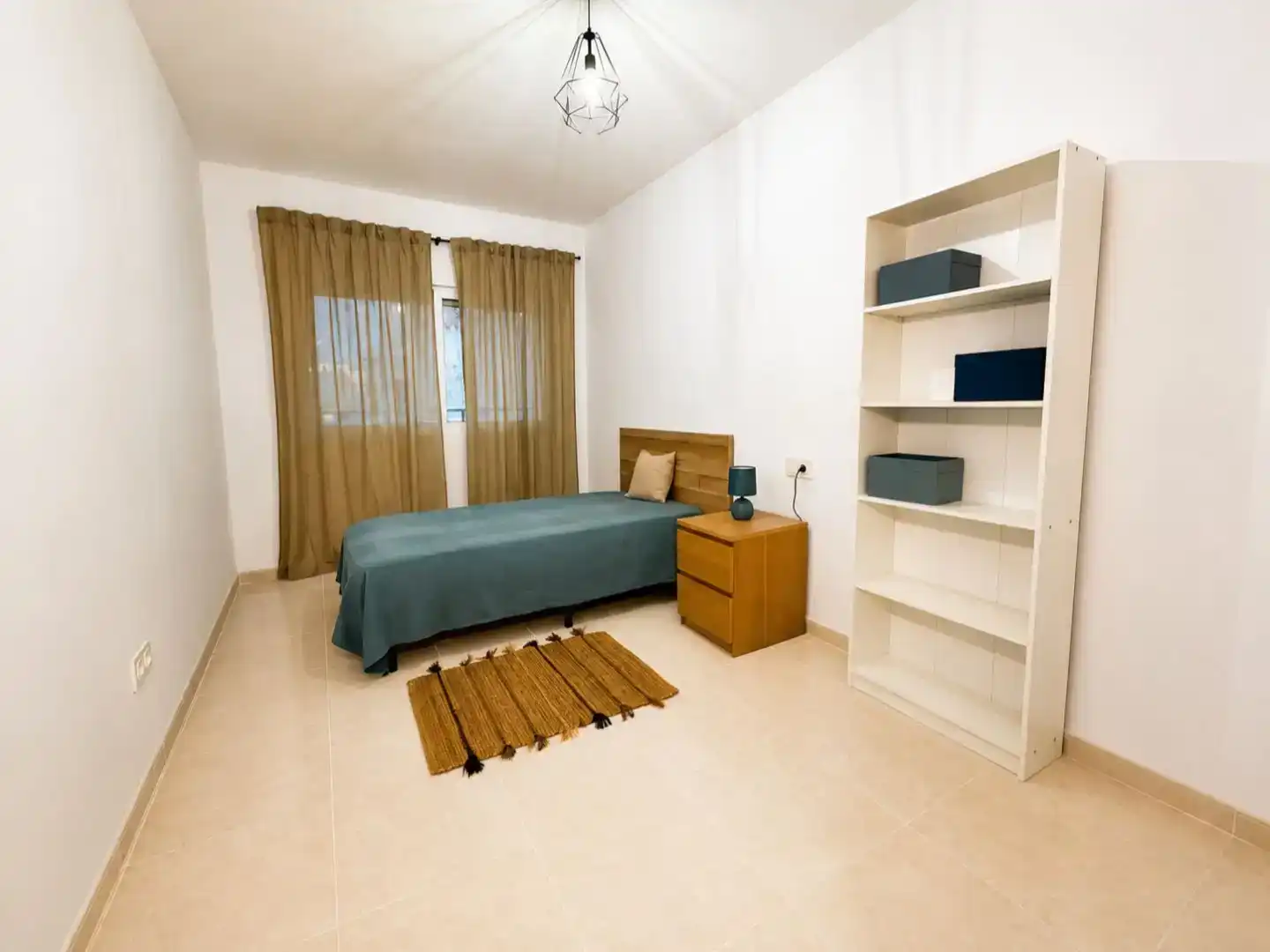 Schlafzimmer von Wohnung zur Miete in Alcalà de Xivert mit Möbliert und Balkon