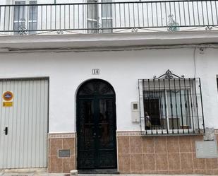 Vista exterior de Casa o xalet en venda en Nerja amb Aire condicionat i Terrassa