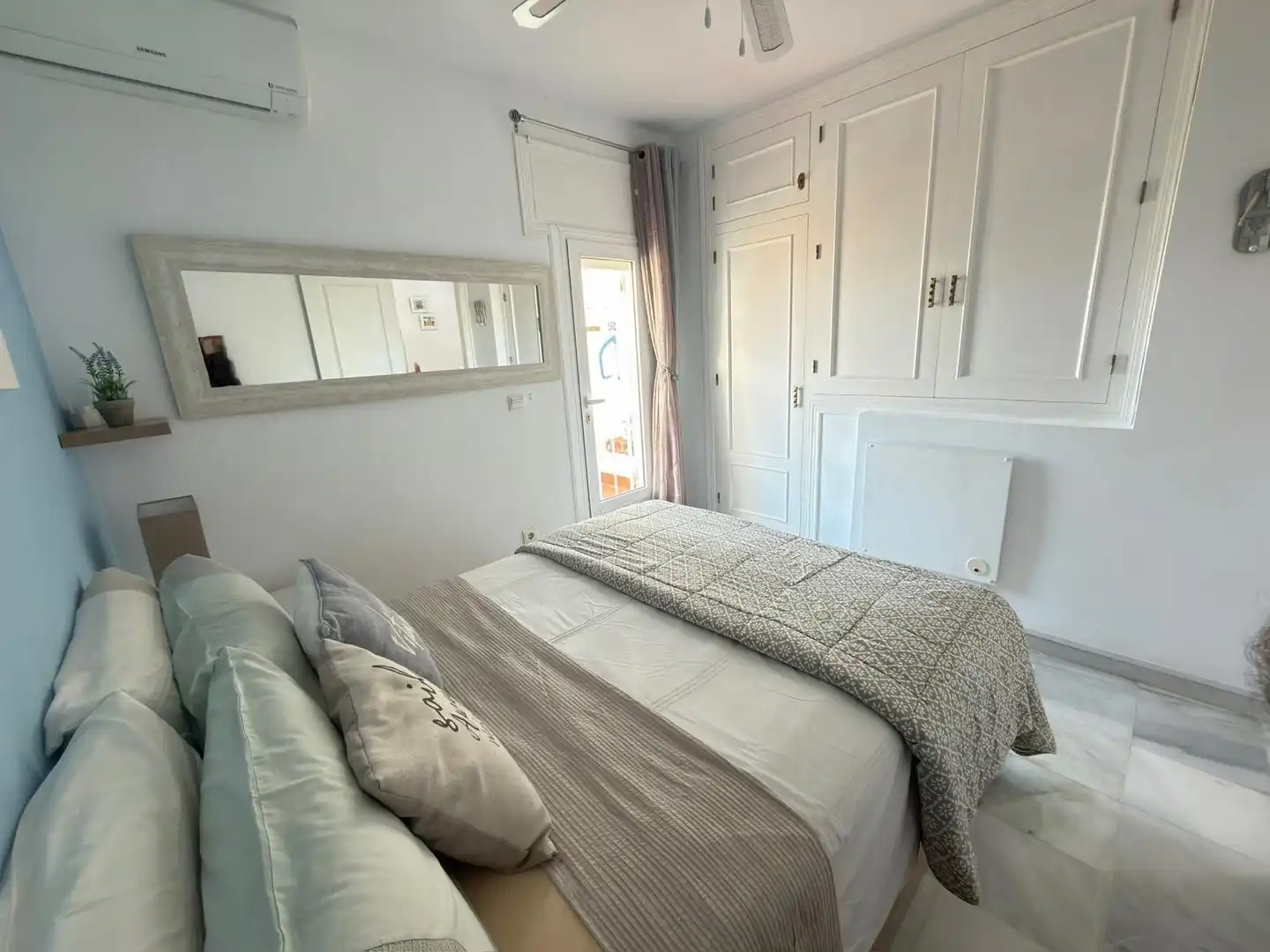 Habitación de Dúplex en venta en El Palmeral