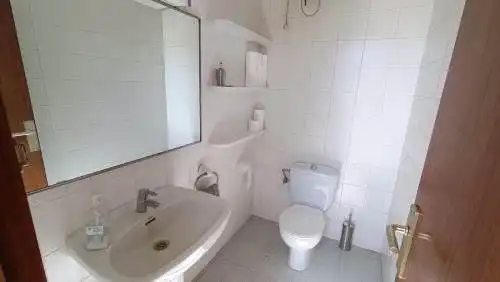 Baño de Local de alquiler en Maçanet de la Selva
